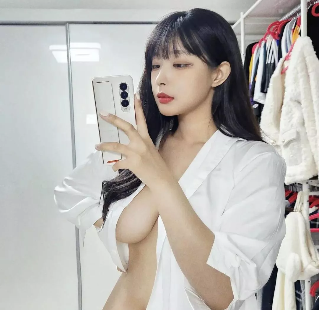 braless posted by EitherFunny1337