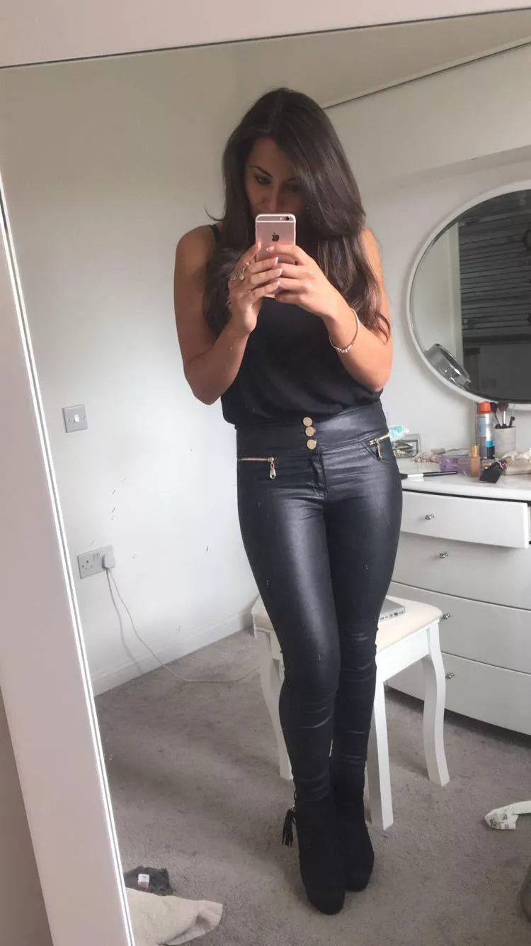 Claire posted by dansmith29