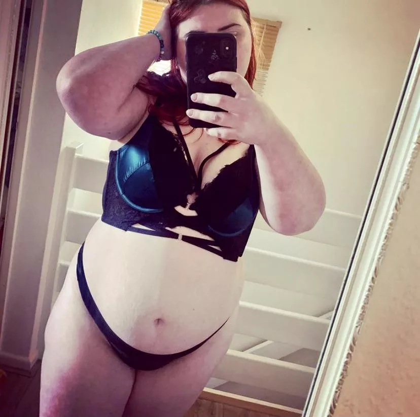 Come cuddle and snuggle with me 😘 posted by ZebraCakes8076