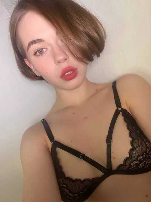 Cute (IUTR) by rayanback50