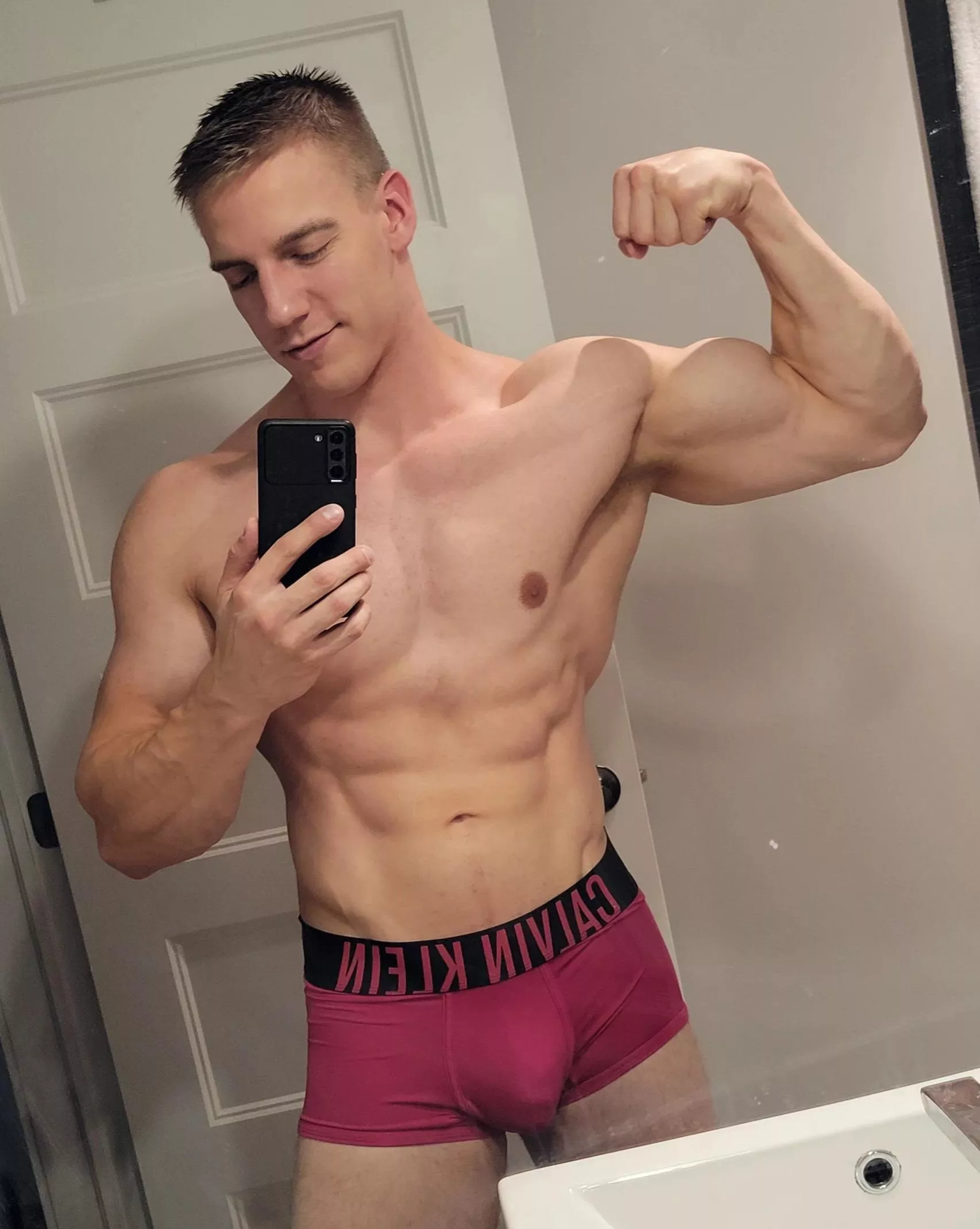 Do you like ur boy big 💪🏼🍆..? posted by John_fitness91