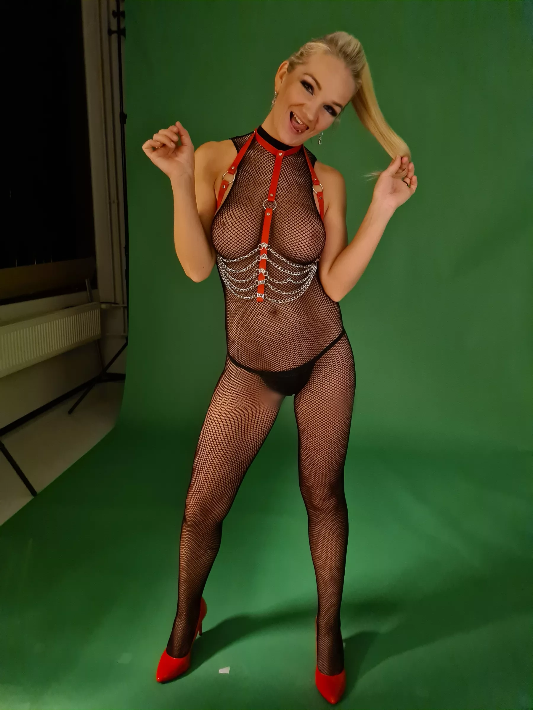 Don't be shy 🤭 posted by Pinkbearbirgit