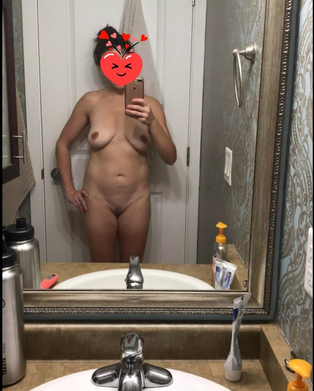 (F40) 172 5'5 white average girl, never the most popular in the class posted by melech1979