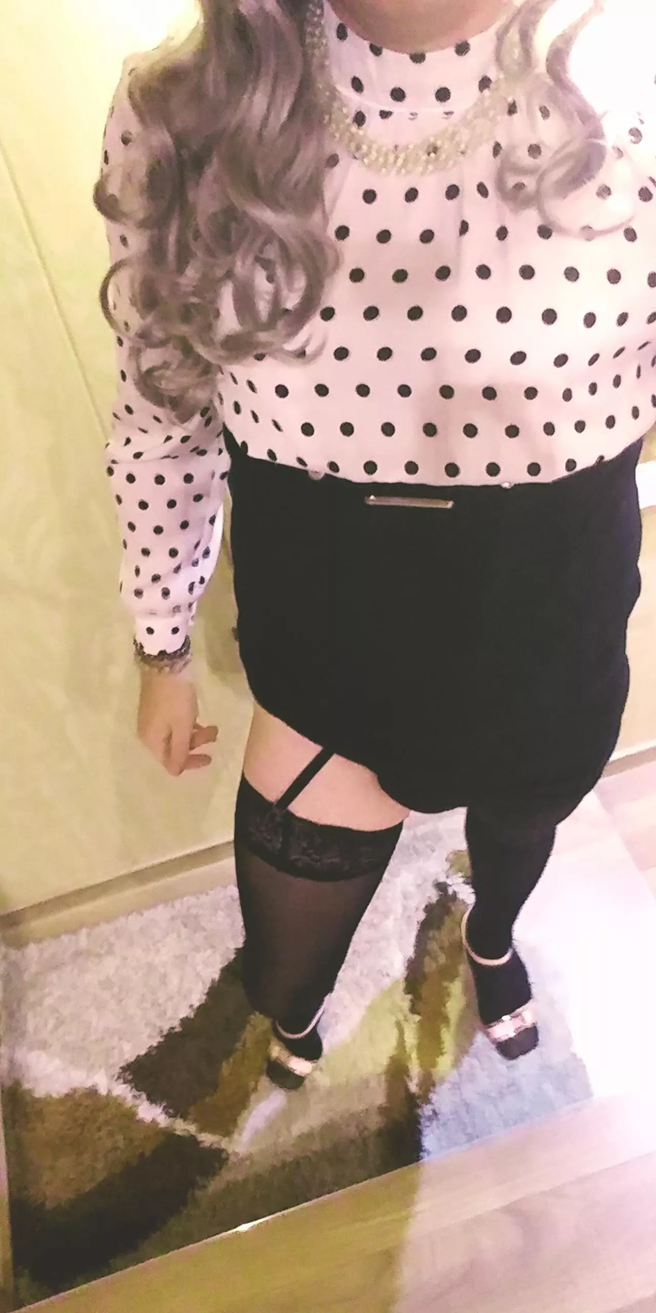 Feeling Good 👩‍🦰👗 posted by nataliastawirska