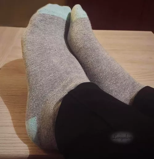 [Female] cute socks, sexy attitude 💙 by Lanyakeass