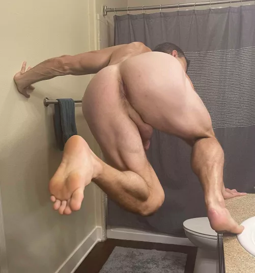 Getting wild in the bathroom by Patious5