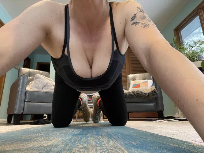 Hanging out 😈 by Mrsteasertoes