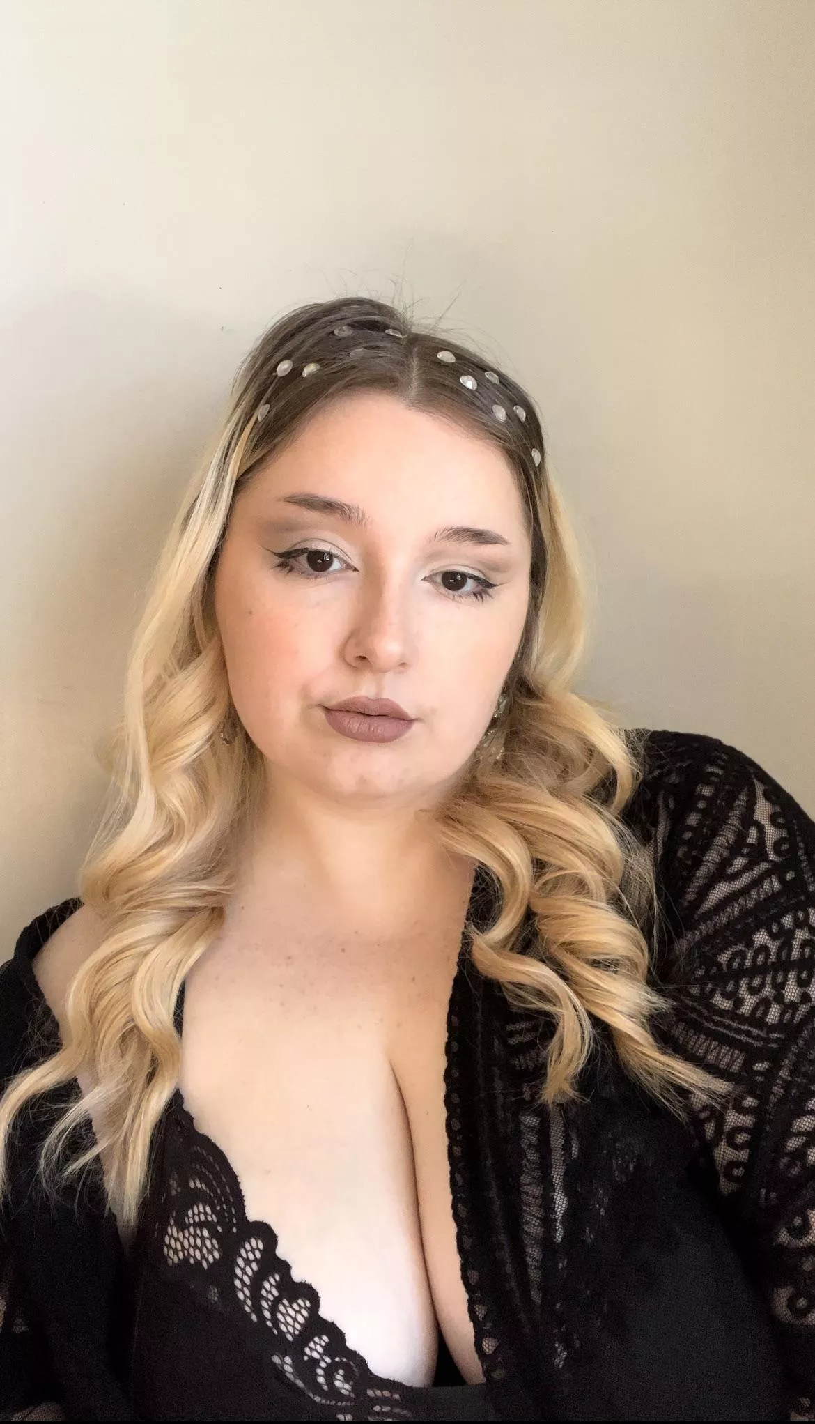 Happy Saturday 😇💜 posted by vinyl_goddess