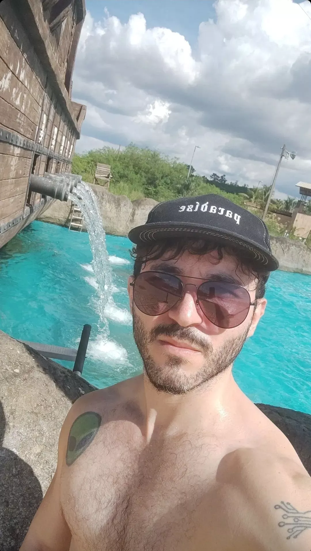 Hello bros, pool episode 😎 posted by indigo_elegy