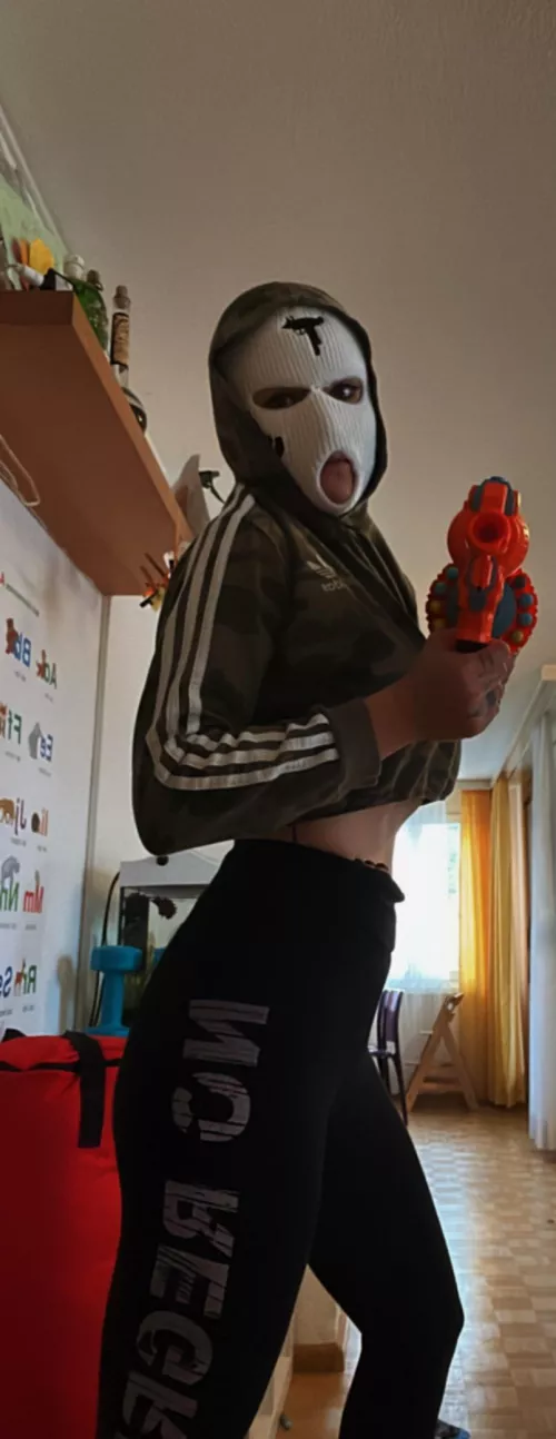 Hey baby🔥🔥🔥🔥🔥 by Artistic_Ad7400