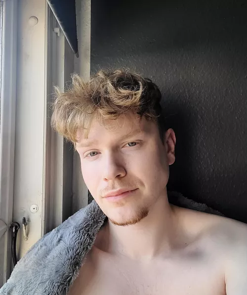 I gotta be honest with you guys... im a tiny bit hungover today haha by Newoly22