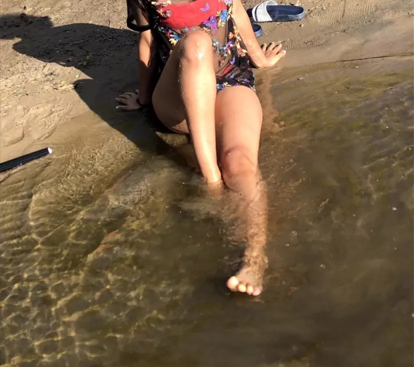 I like romantic stuff and I like pretty stuff posted by aqwa_audra