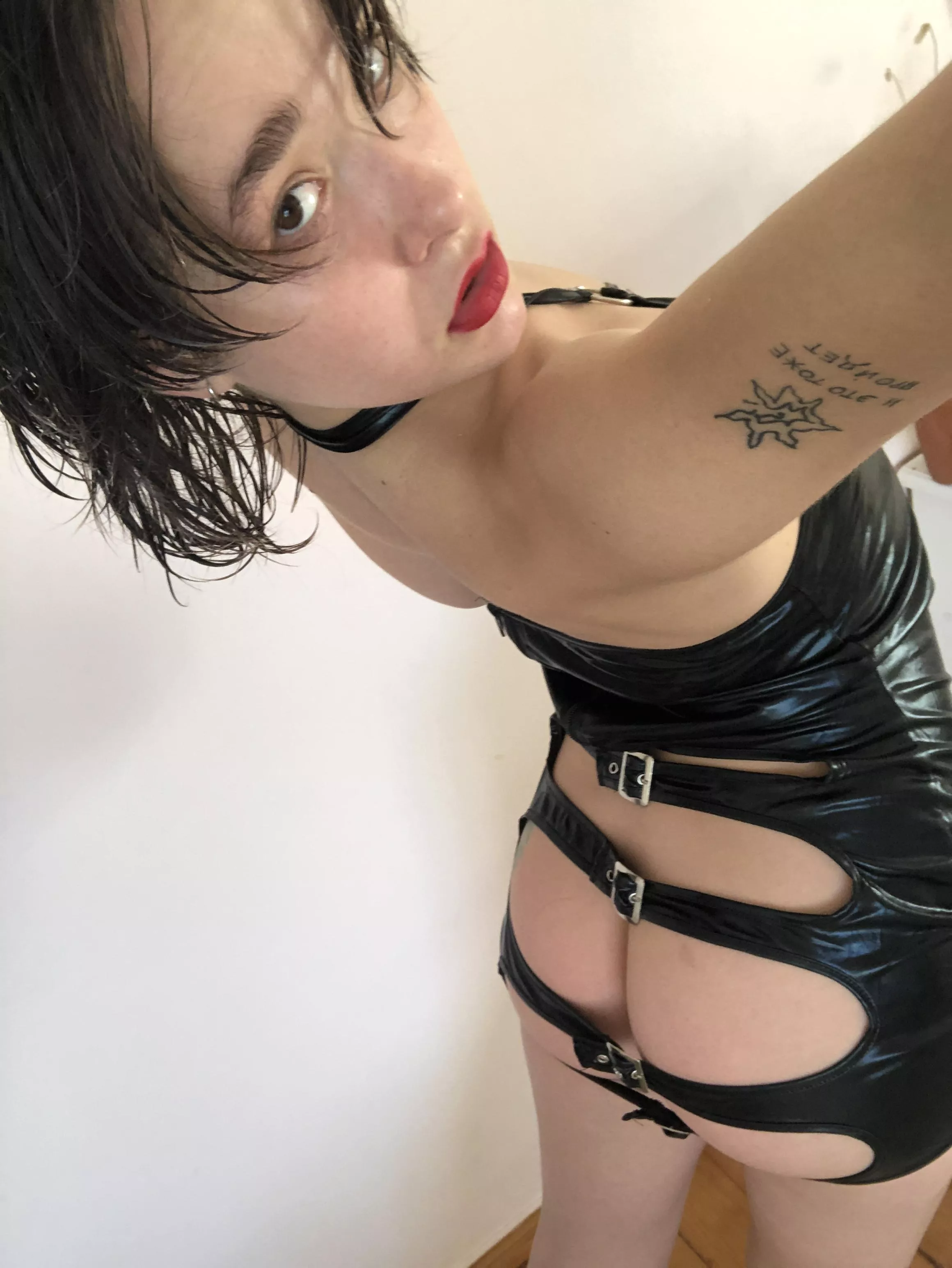 I love when you watch! posted by Realistic-Ruin-5943