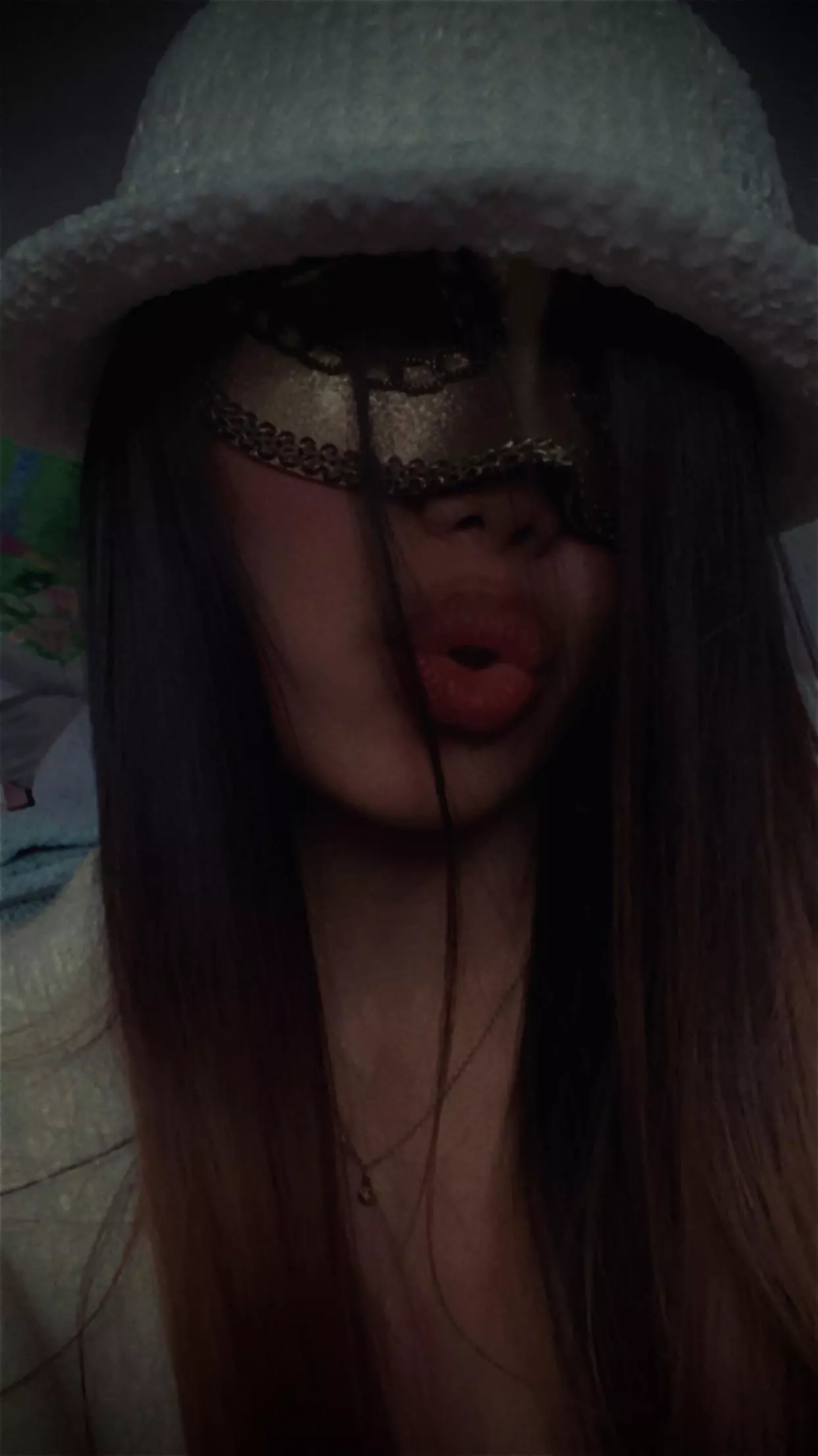 I’ll give you kisses 💋 if you give me cash 🤑 mommy won’t stop till she gets what she wants from you filthy piggies 🐷 [Findom] posted by xGoddessCalypso