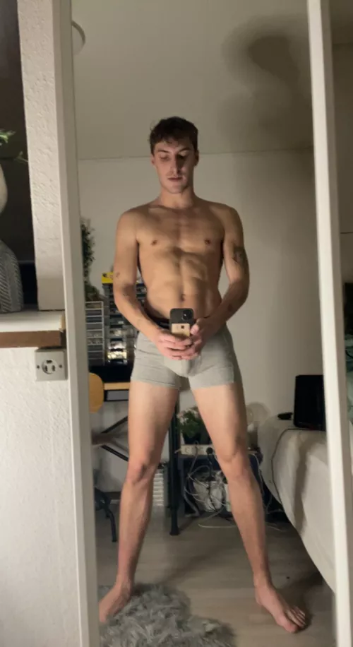 I'm better in bed than taking mirror selfies by whatisup13