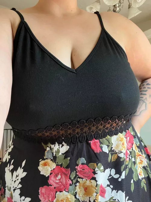 I’m really digging the sundress season by bannedbookbabe