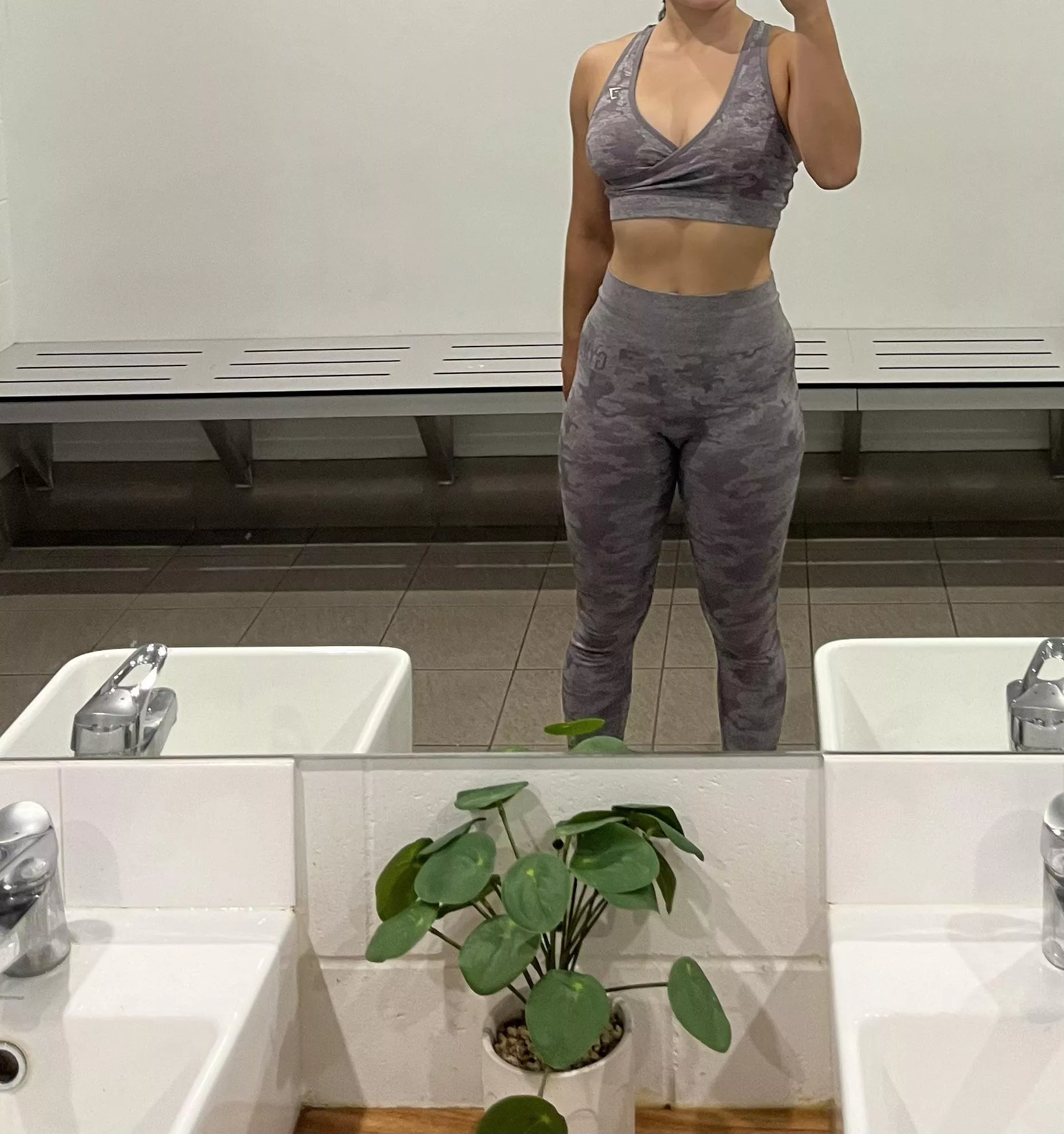 It fits so nice on my thighs posted by SkylaRosy