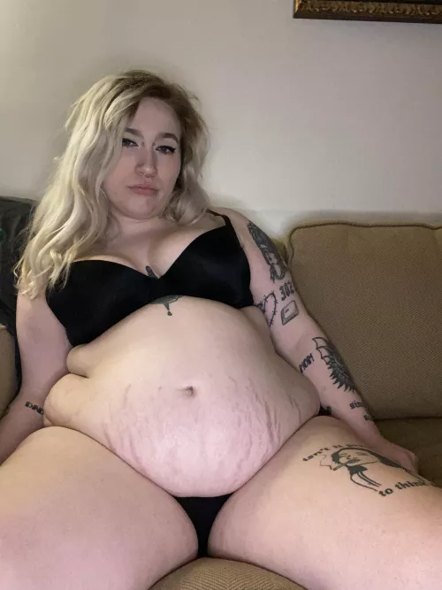 just being a lazy fatass as usual by plumpestpumpkin