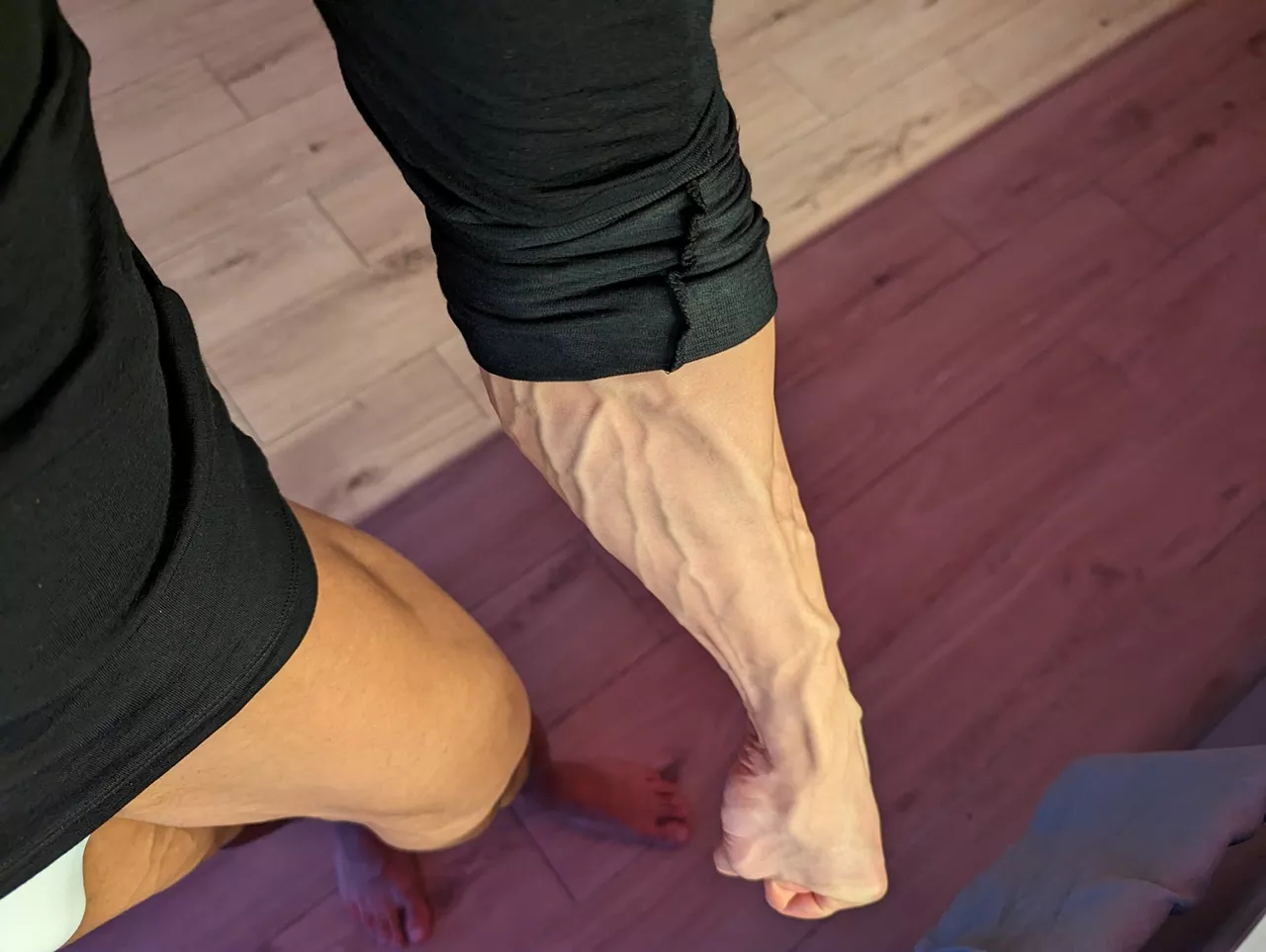 love flexing my veiny forearms! posted by AndrewAD9