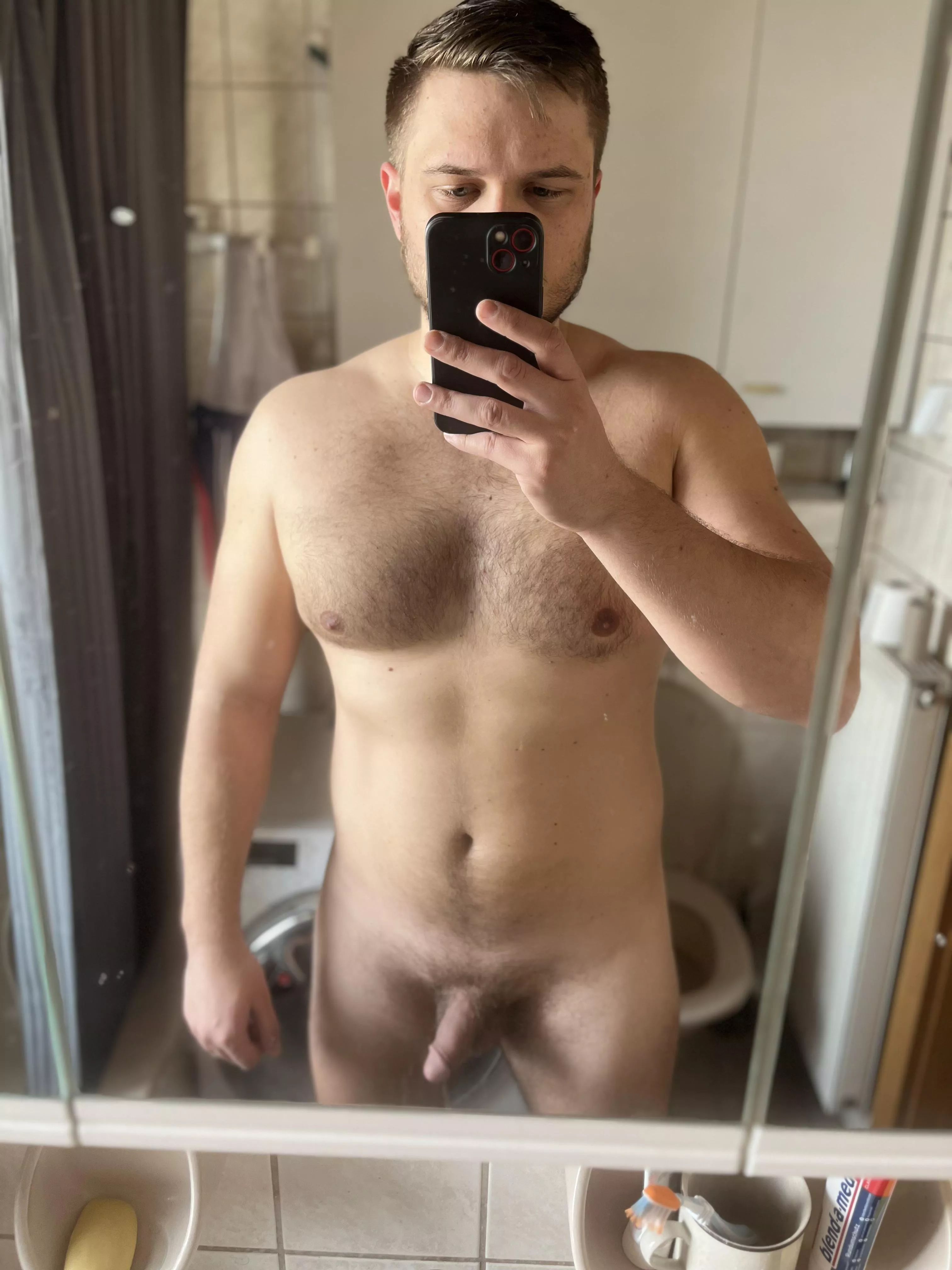 (M) 27; slowly my body gets a bit better posted by Loose_Roof_2528