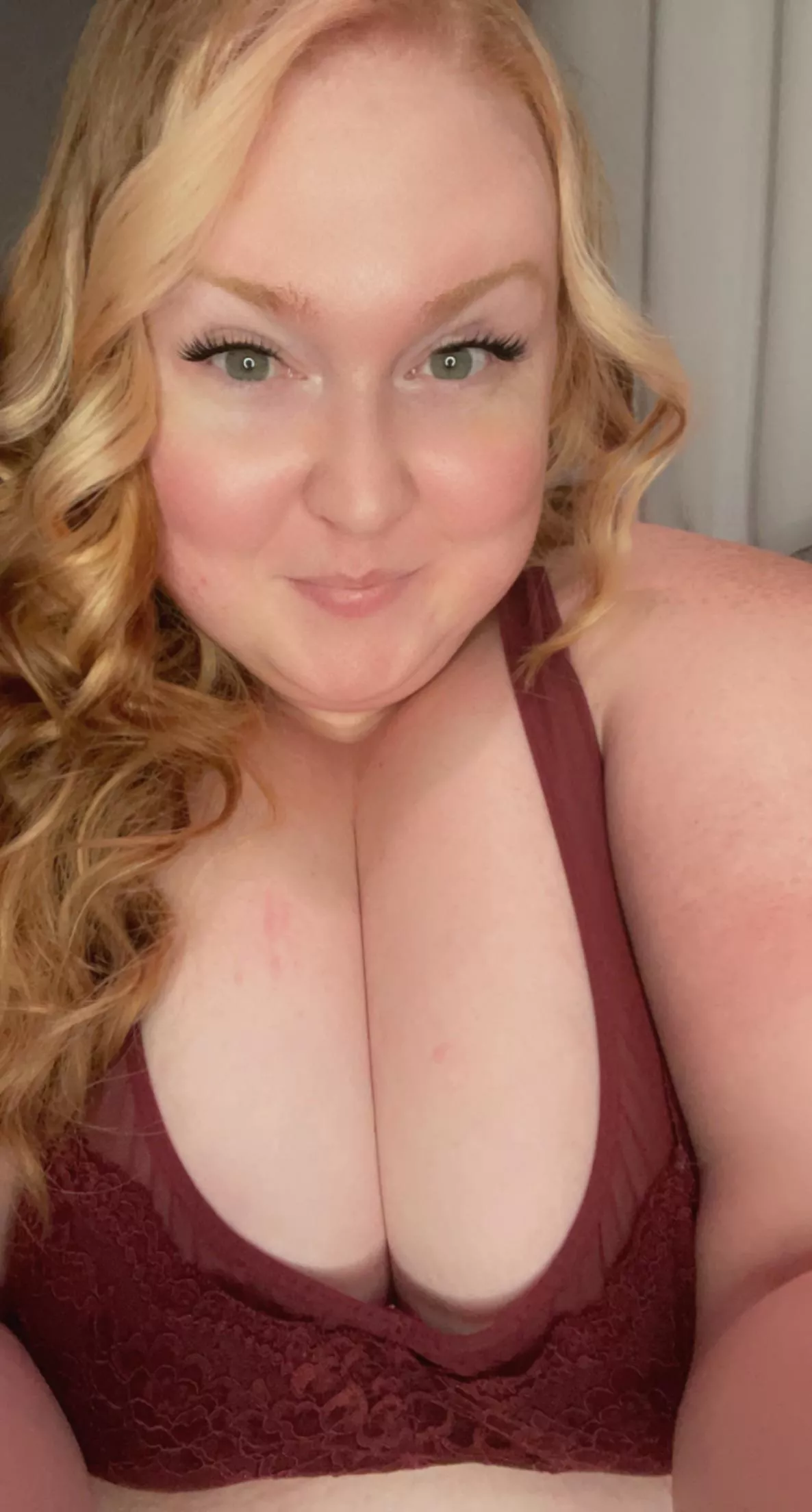 Sexy Saturday 😘 what is everyone up to? posted by Sagexxx_scarlet