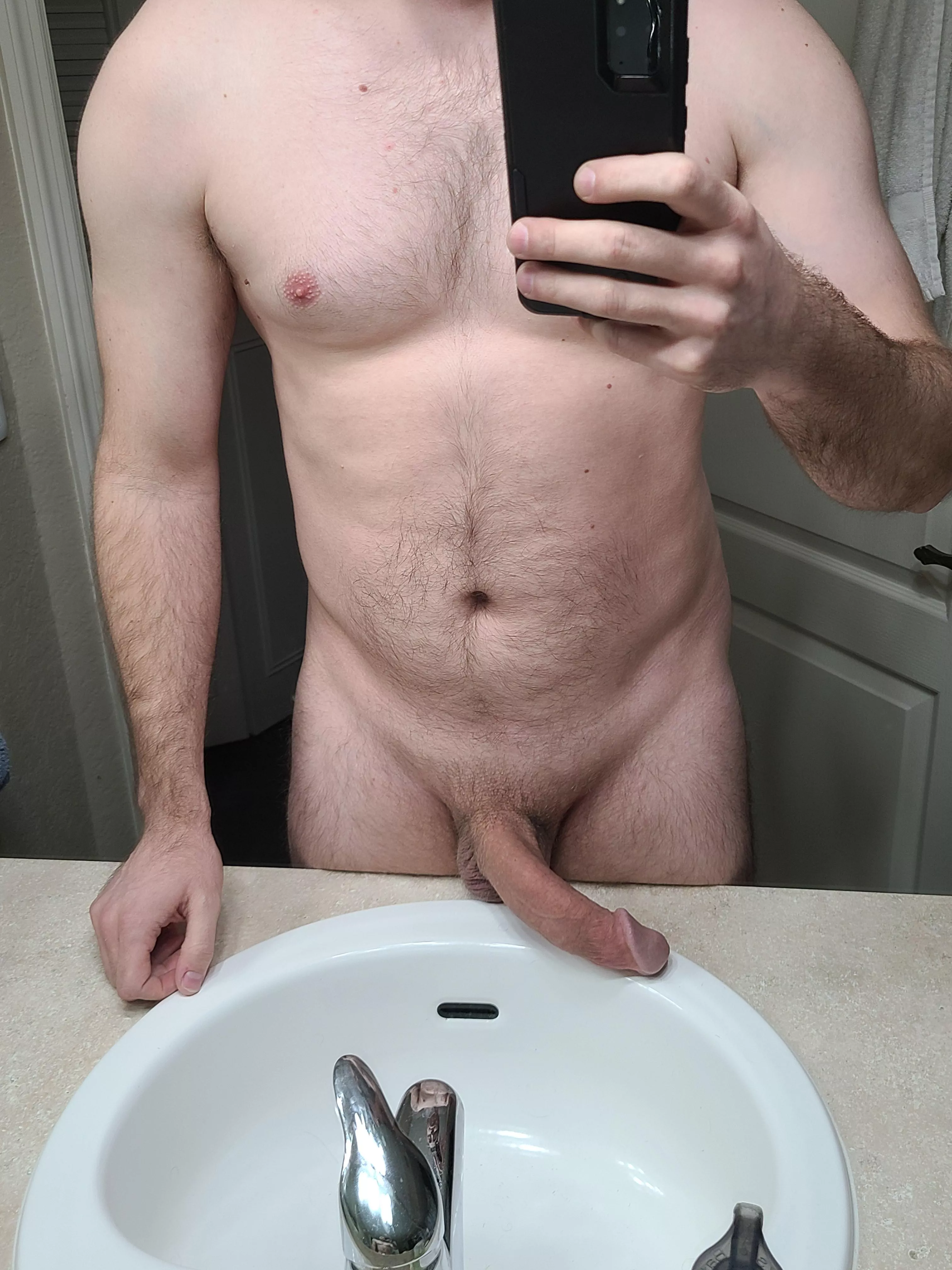 Thick and curvy posted by TampaGuyThrowaway