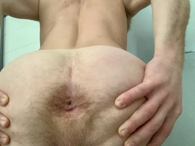 Tight hole by p1p5p0