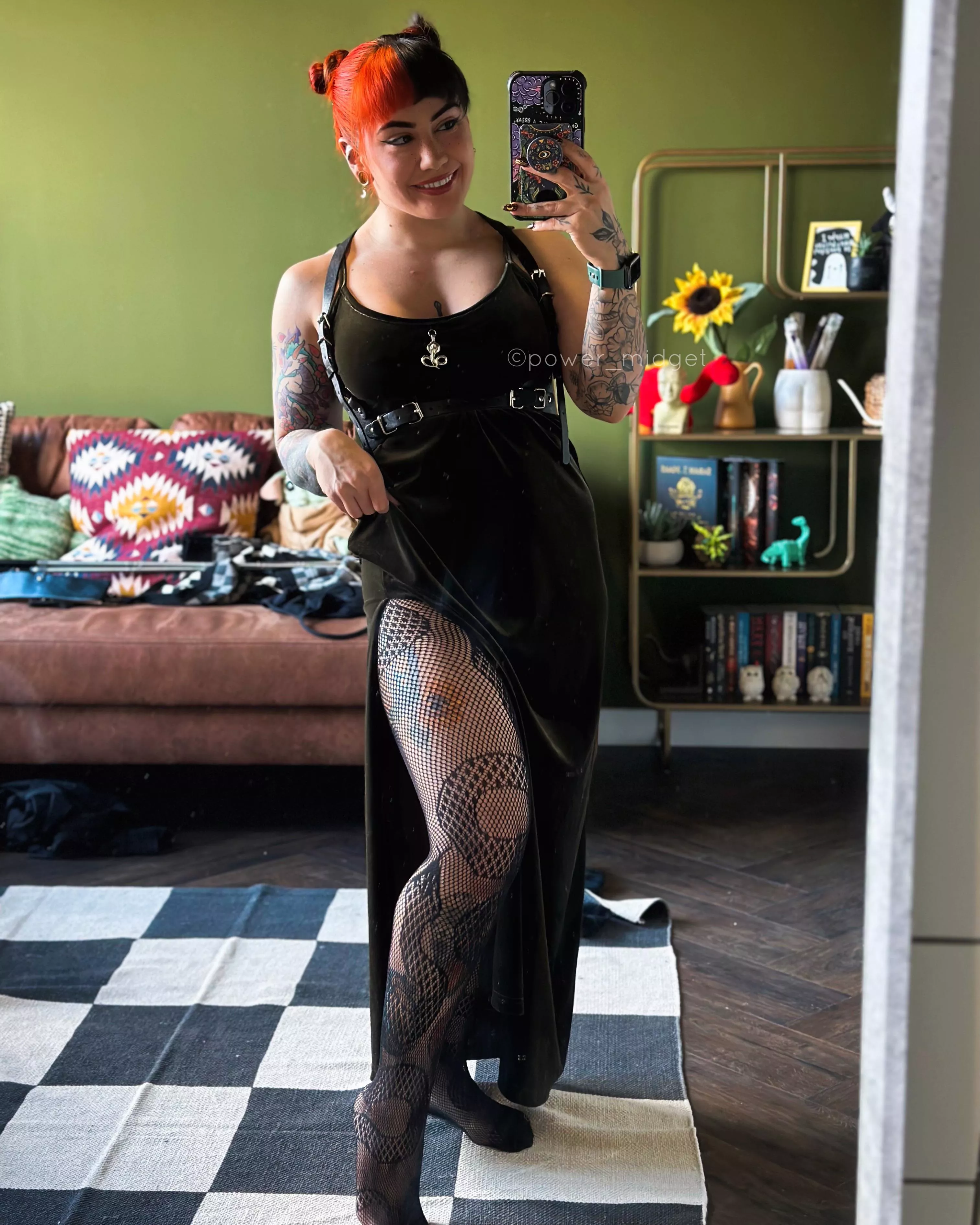 Trying to pretend to be fashionable 😅 posted by power_midget