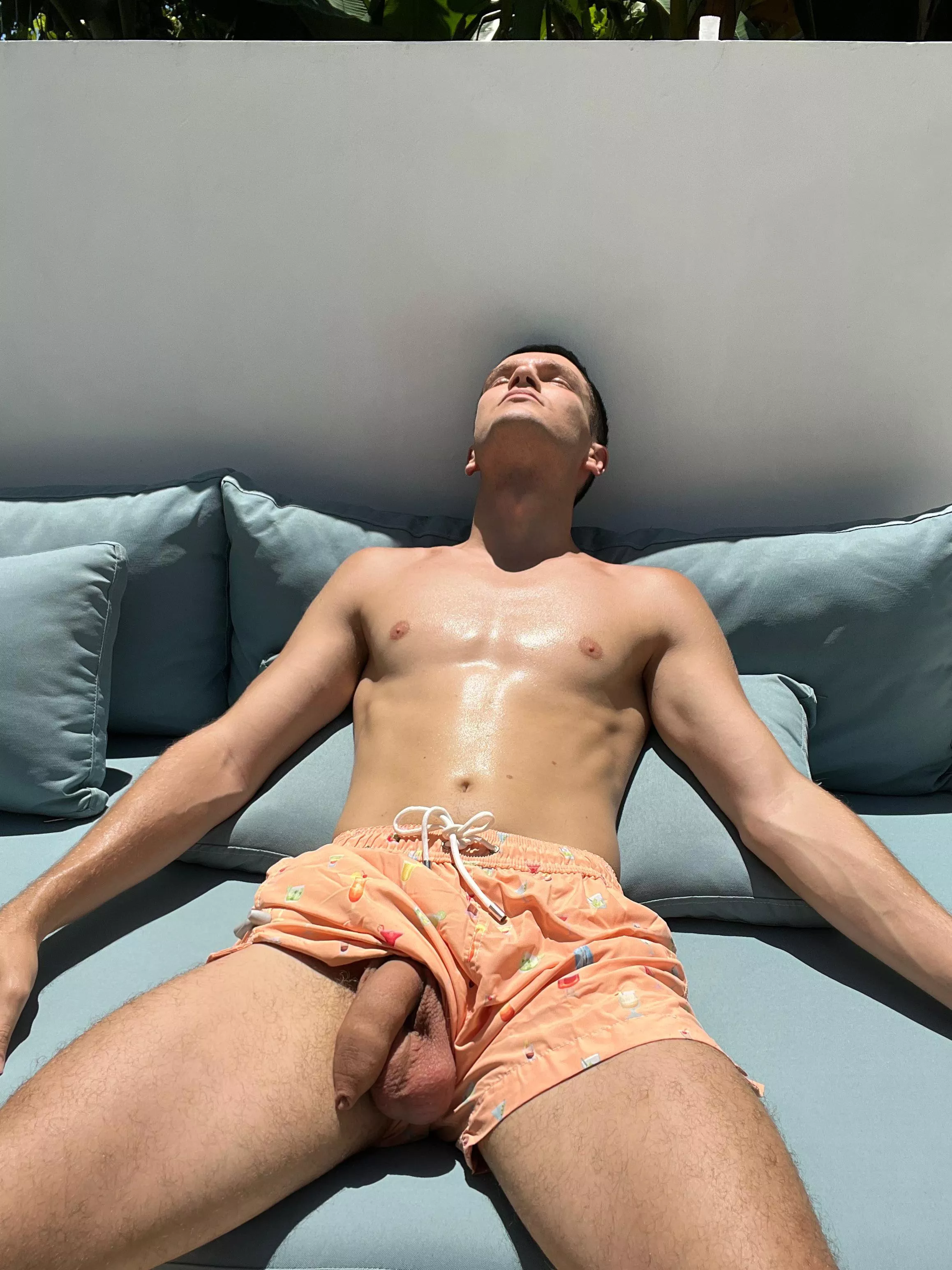 who wants to make it hard posted by rooobyxx