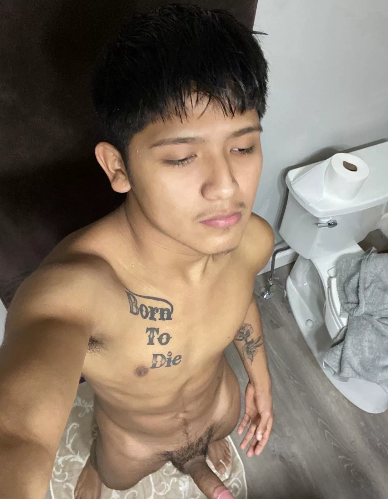 Who’s tryna shower with me? ;) posted by TheonlyodiOF