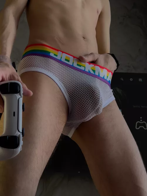 [20] let’s play some games by kssmass