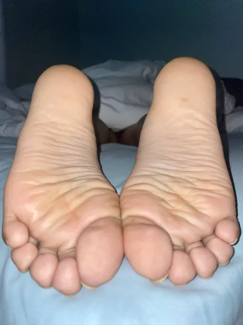 21 y/o Mexican girl soles by jacob_just