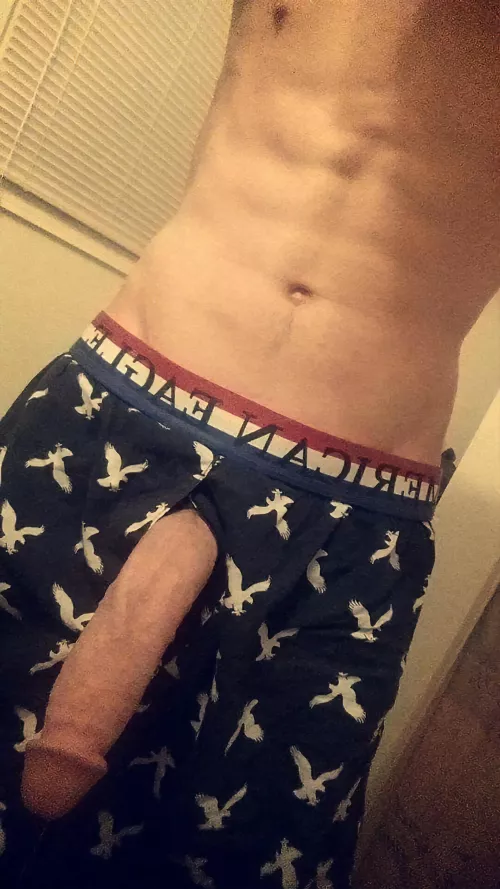 [23M] I'm really trying to find someone who wants a taste of me. 😩💦 by shawnmiller1980