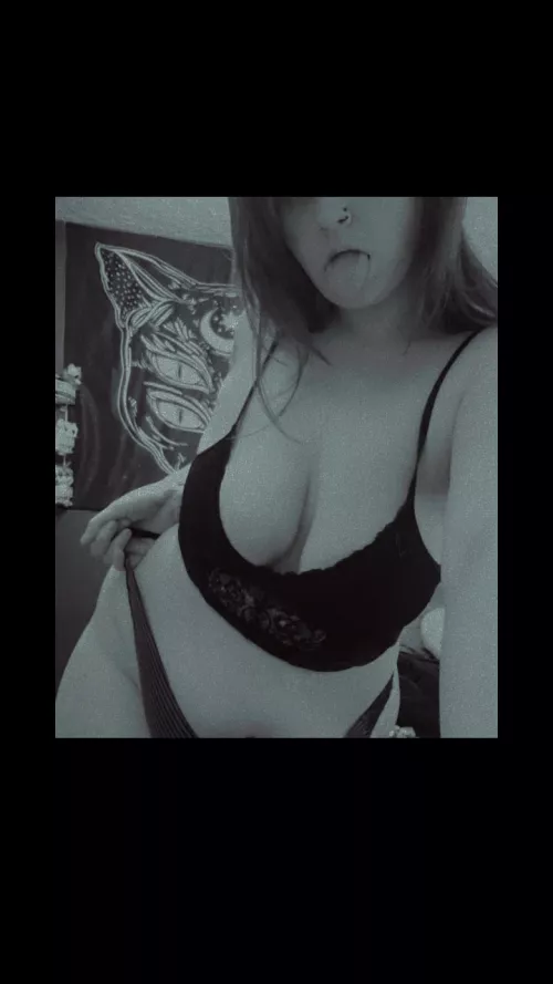 ;33 by CutAwkward8651