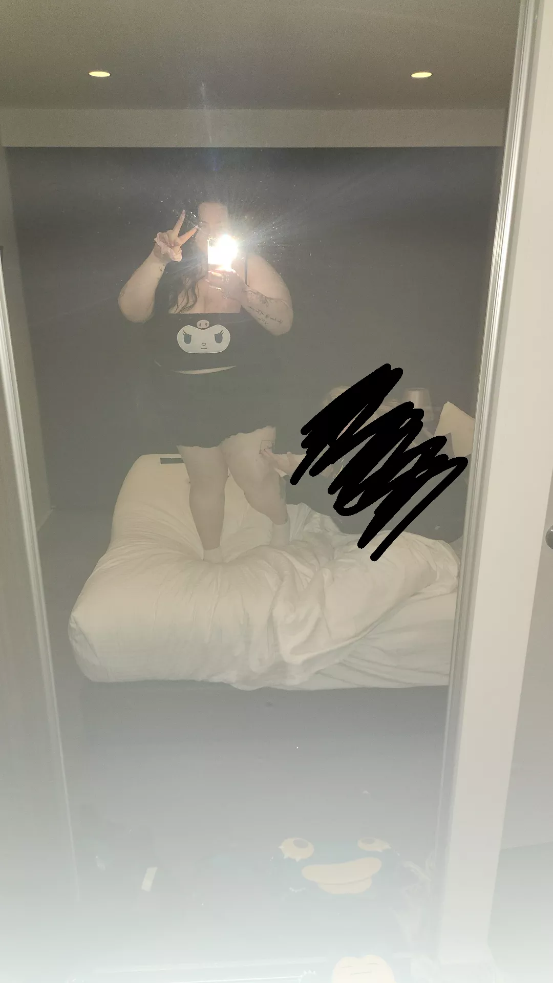 anyone wanna play 🤭 posted by megxnmxy