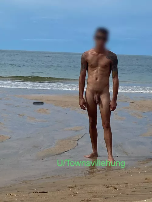 Beach day 🏝️ by Townsvillehung