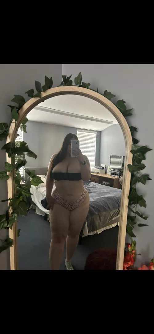 Comfy days are the best days by Lalalaleesy