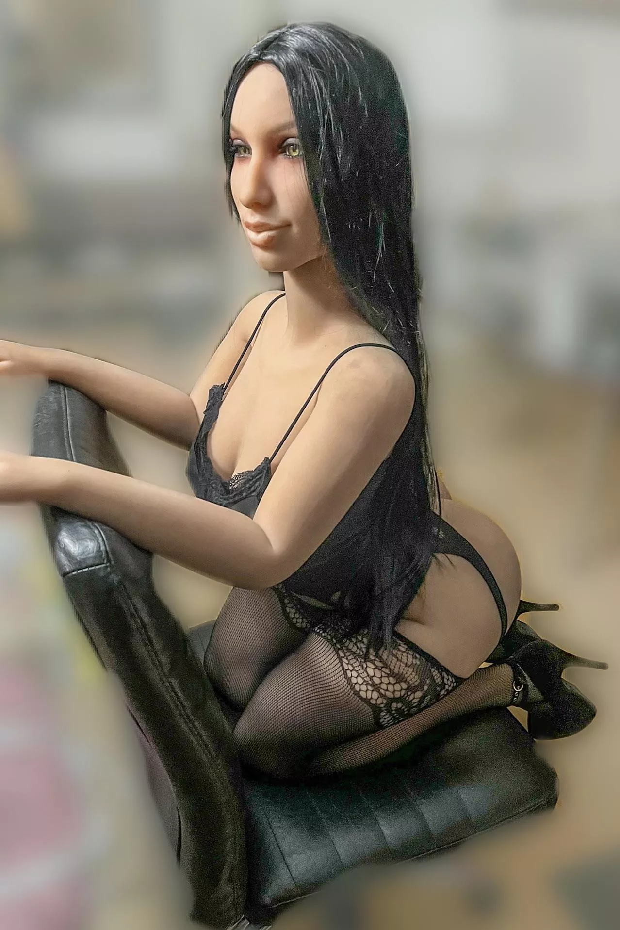 Currently distracted… 👀🙏🏽💦 posted by JerryStubbs