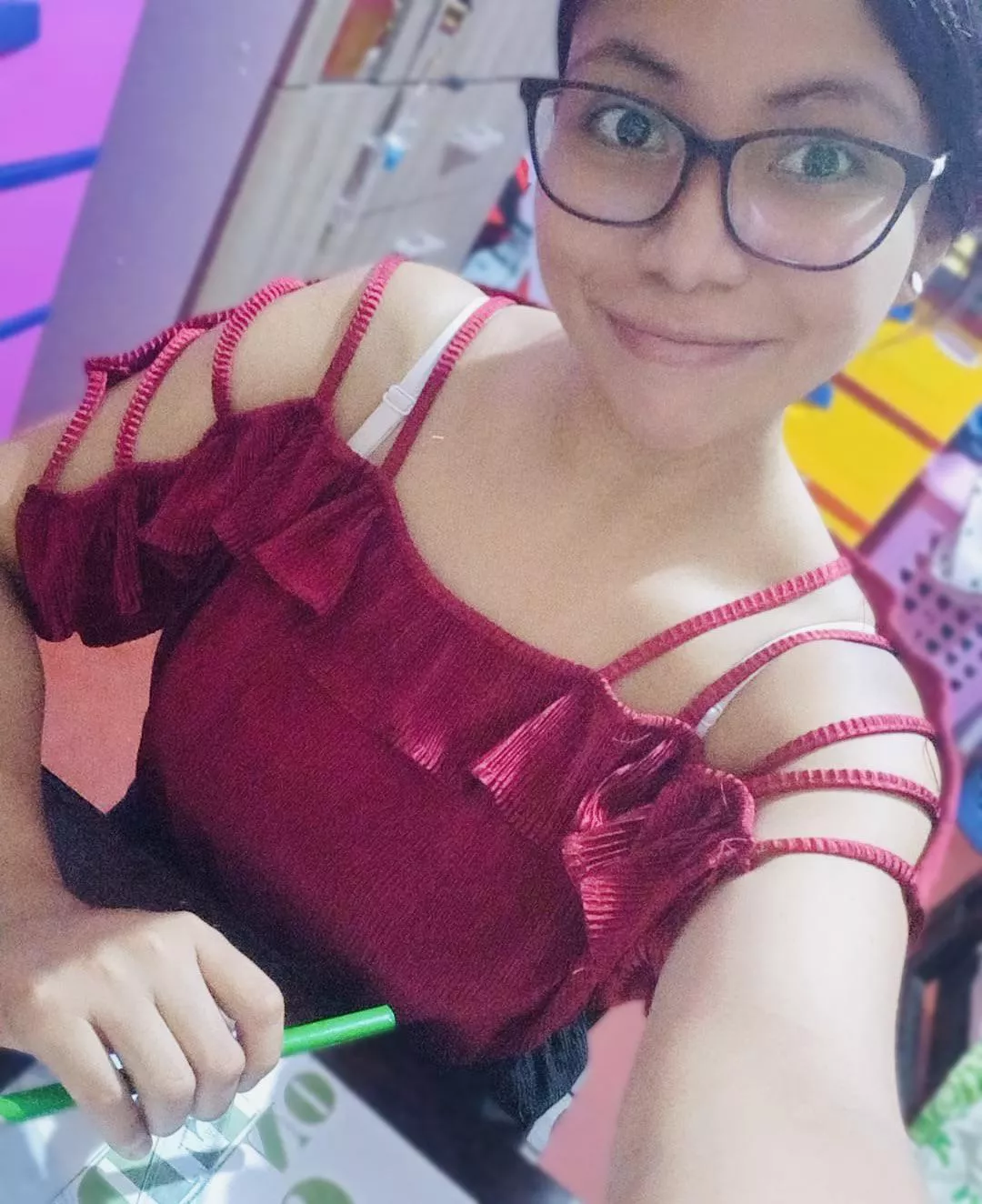 Doing my homework 🤓 posted by SexyAzucena