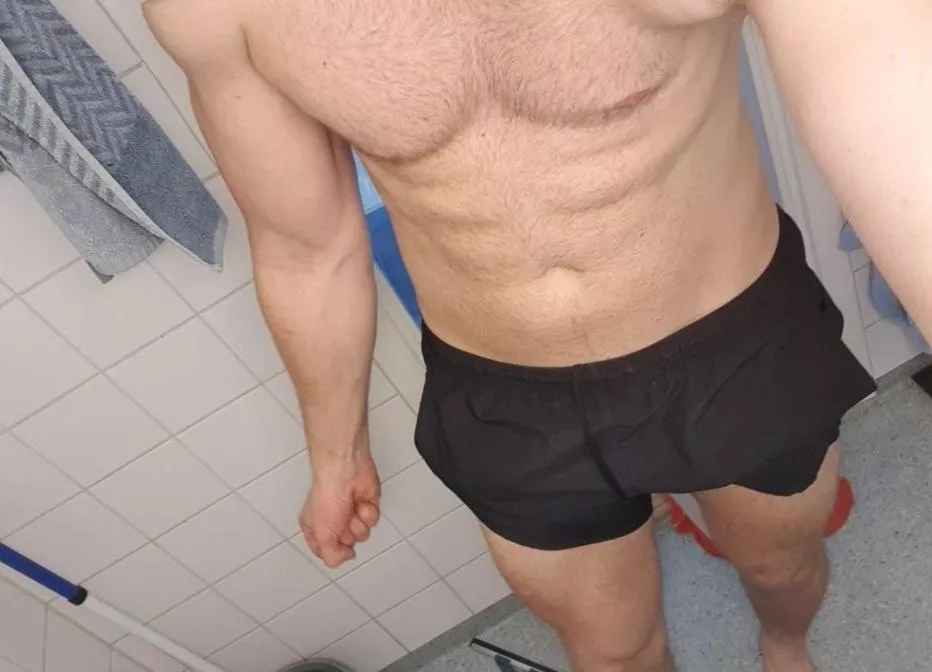 flex monday. (m) posted by gal111