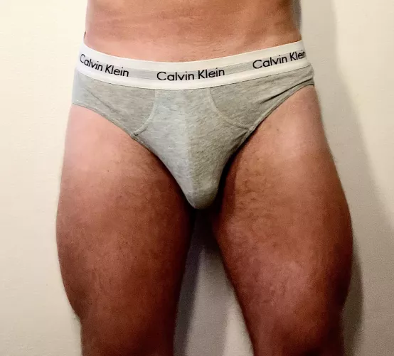 How you feel about thick legs? by Fletorok