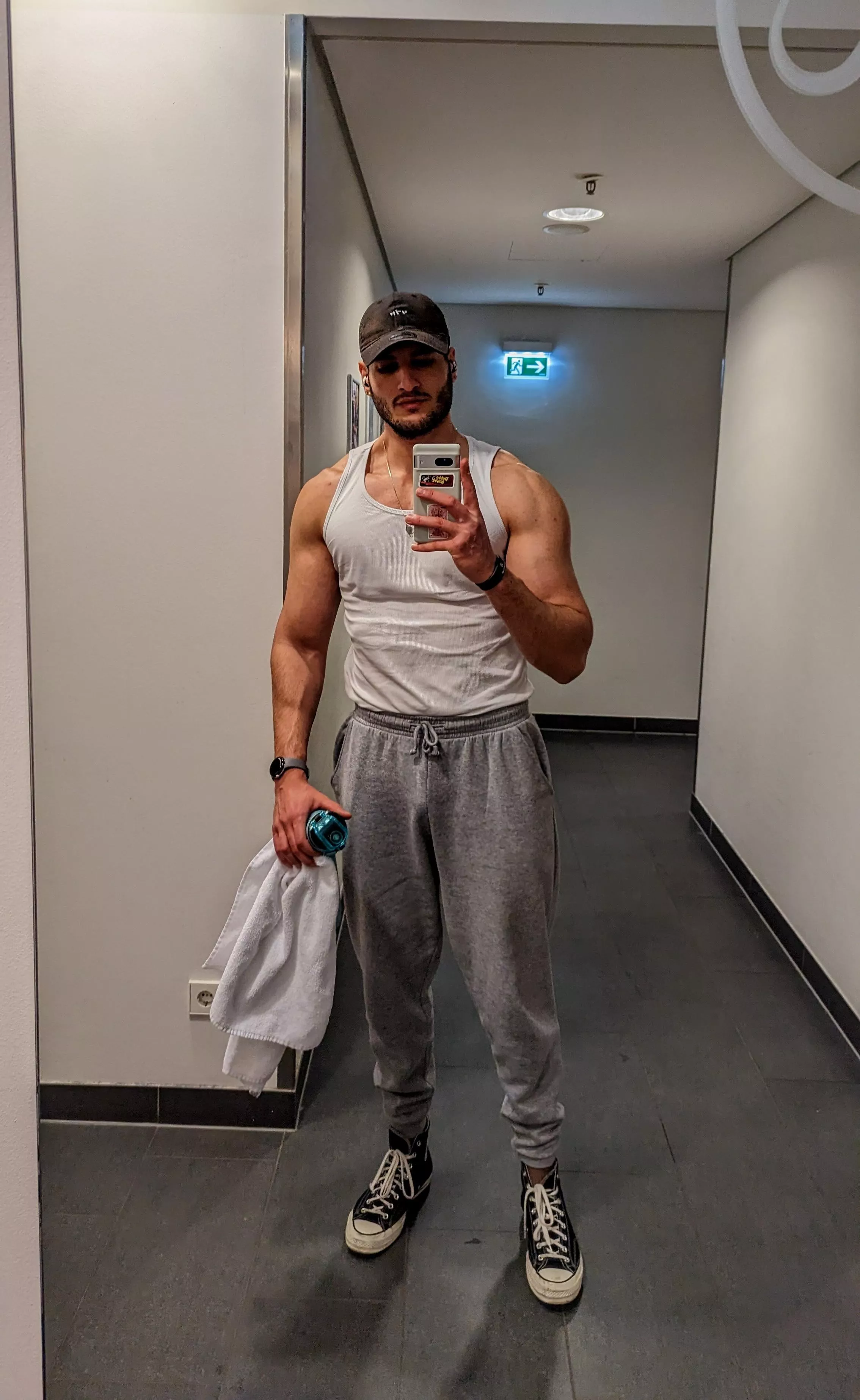 I finally can see some results by being consistent at the gym💪🏽 posted by kays1993