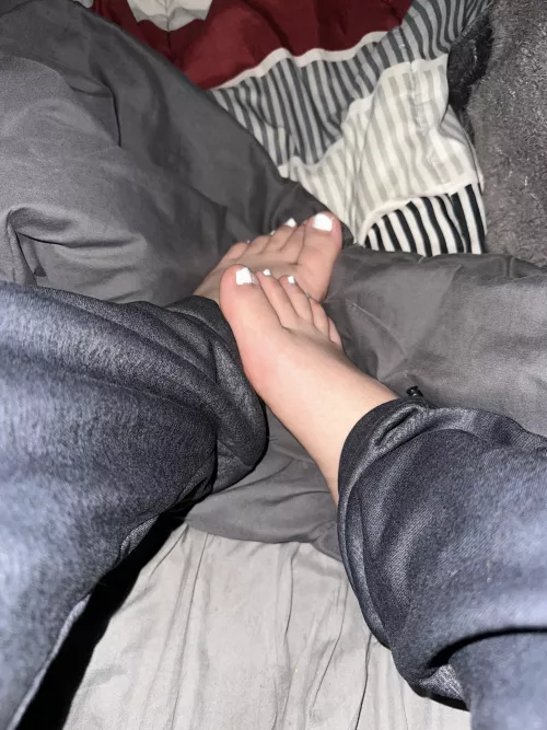 I hope everybody is having a lovely Sunday! 🥰🤍 by throwaway_02397