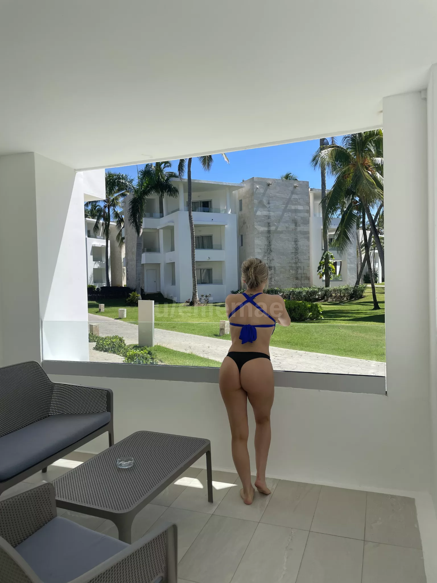 I hope you like surprises ;) posted by Couragerghturwee