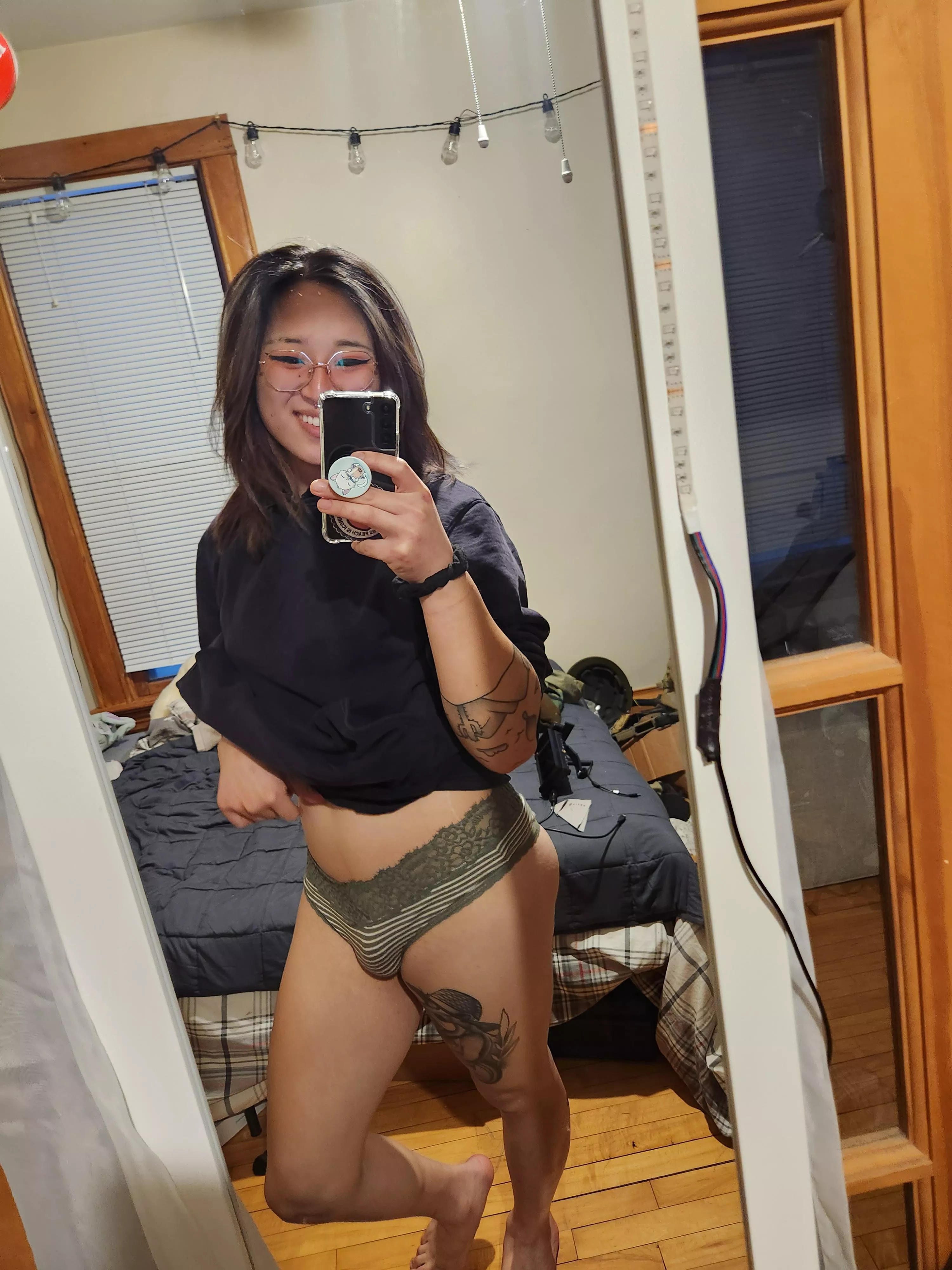 I think my bulge is ~too~ small posted by ghosty-40hands