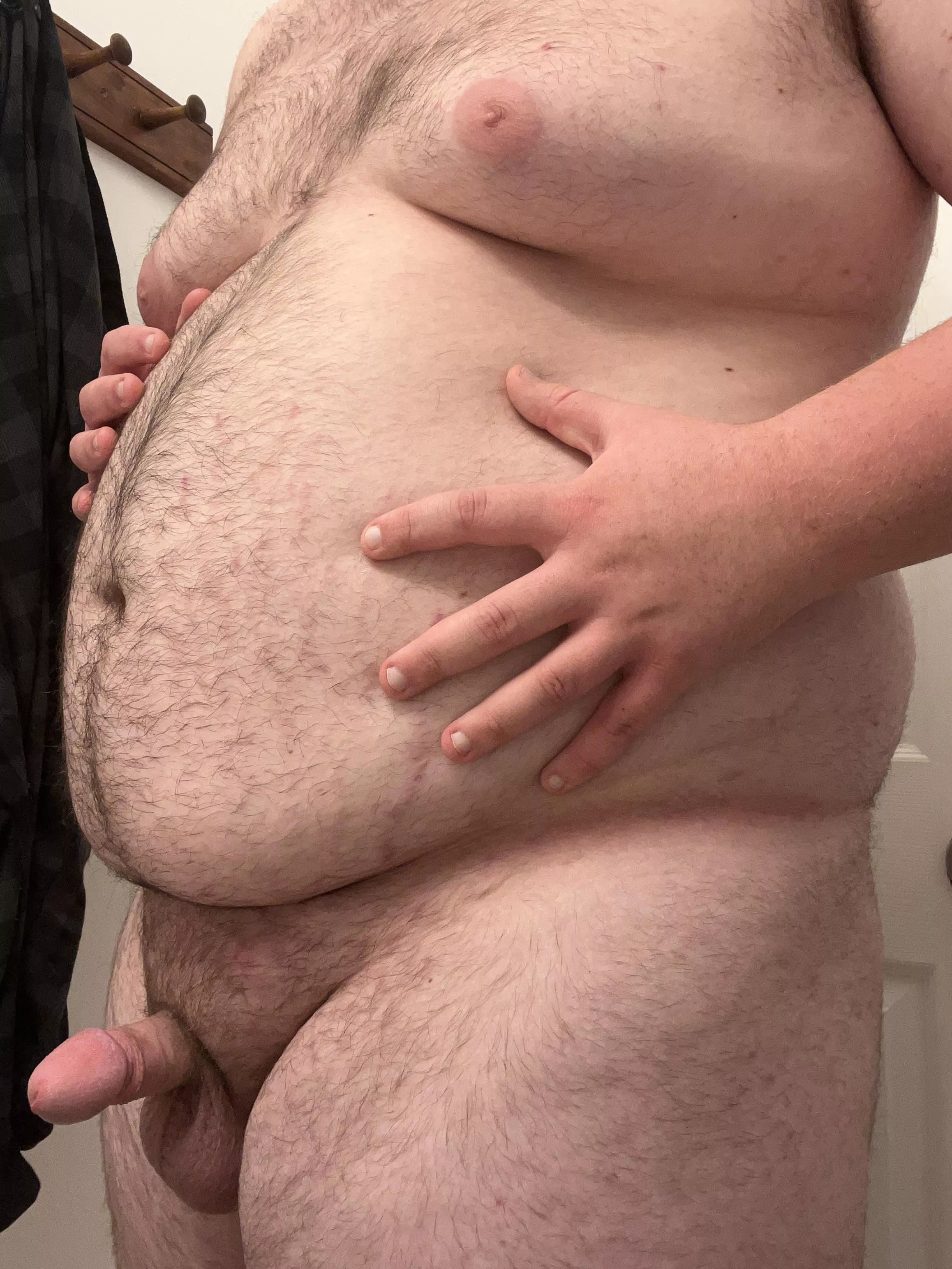 I’m not that fat right? posted by BalloningBlob