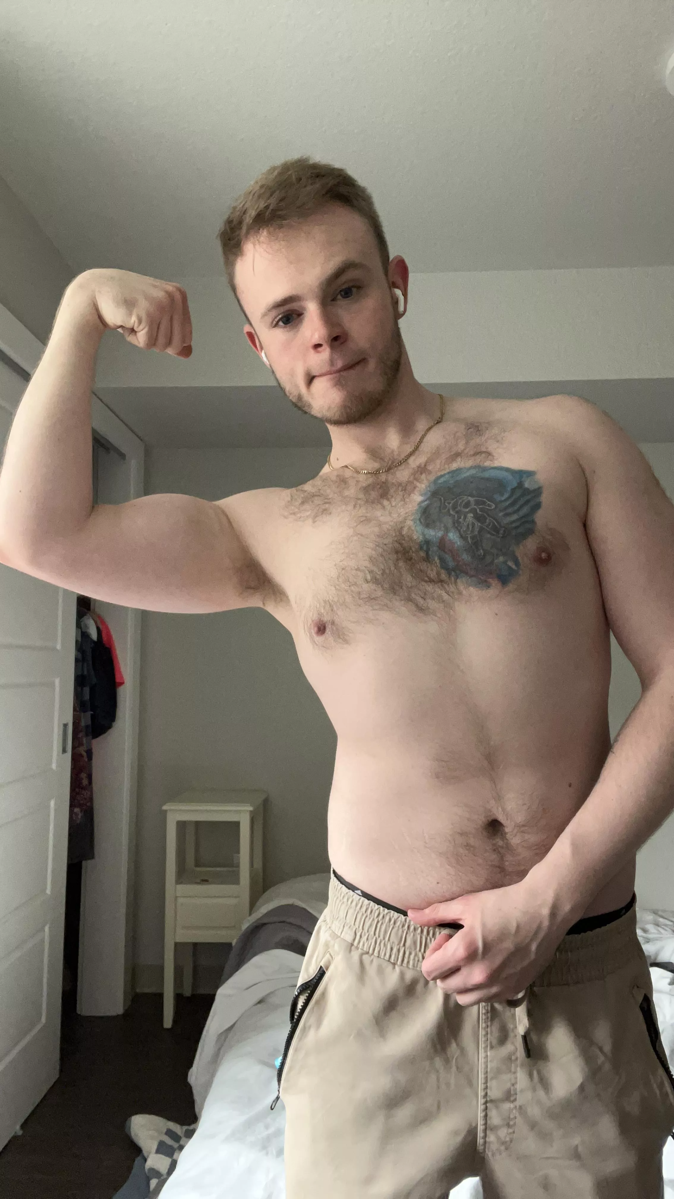 I’ve been stood up a lot lately, and started feeling low on my confidence. But I have been working really hard at the gym, and not letting us stop me. I wanted to share. posted by TheOolongDrunk