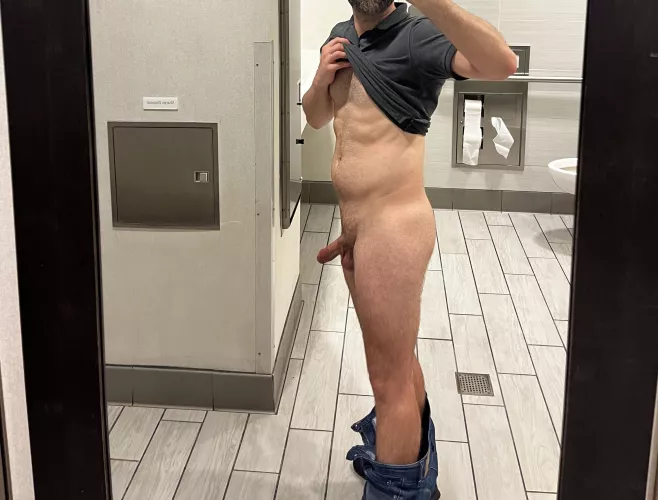 Left the door unlocked. 33 Tampa by kjohnson2089