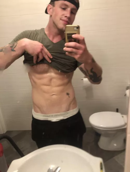 Light work today by haael12