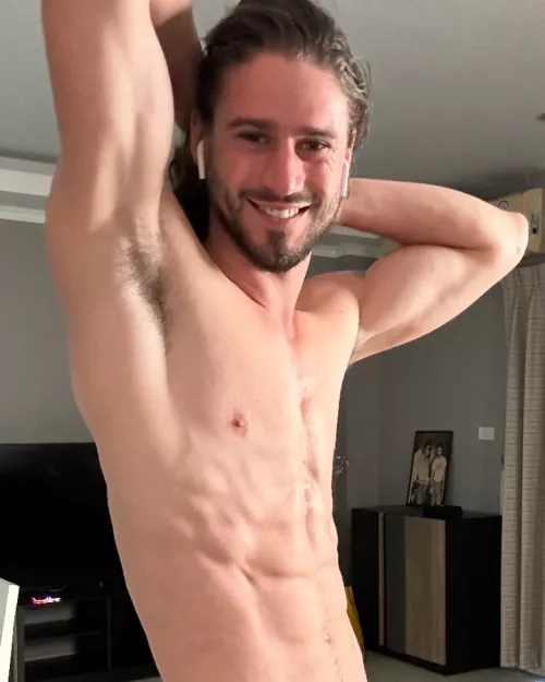 making Monday a little better 😁😏 by AshSmash_um